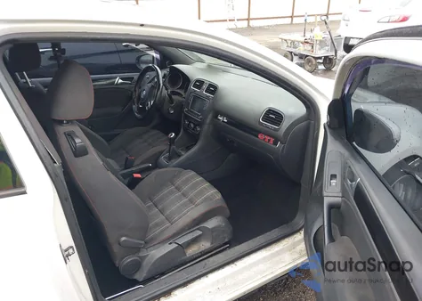 2010 Volkswagen Gti 2-Door z USA, uszkodzony, nr VIN WVWED7AJ9AW066944